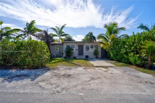 2326 Harding St, Hollywood, FL 33020