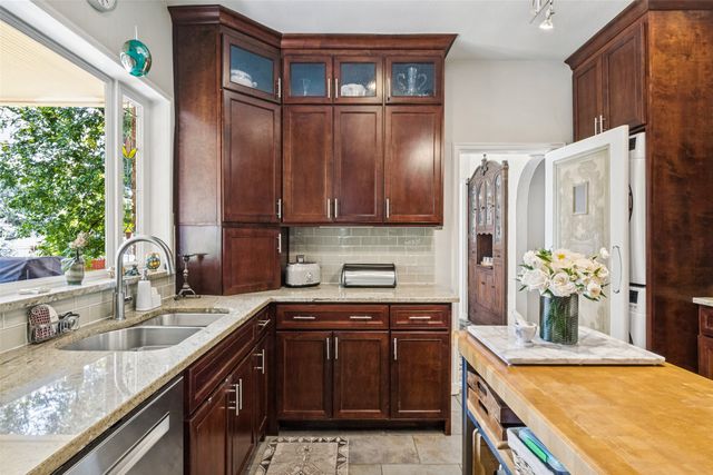 6936 Lakeshore Drive, Dallas, TX 75214
