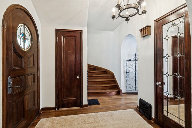 6936 Lakeshore Drive, Dallas, TX 75214
