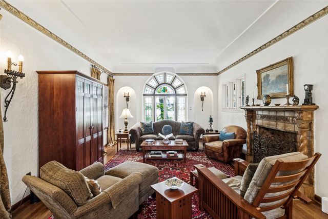 6936 Lakeshore Drive, Dallas, TX 75214