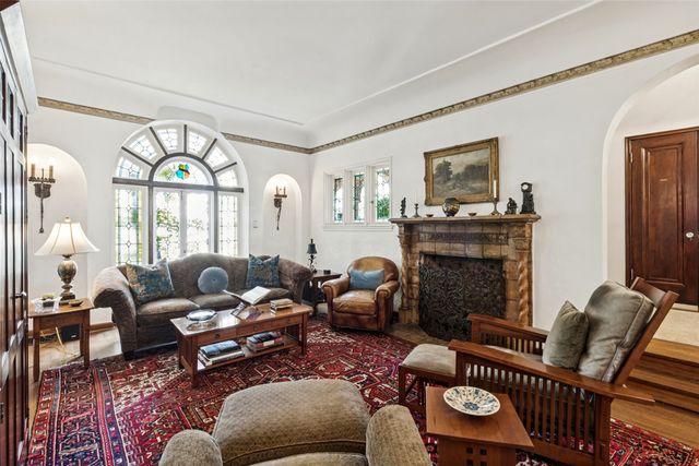 6936 Lakeshore Drive, Dallas, TX 75214