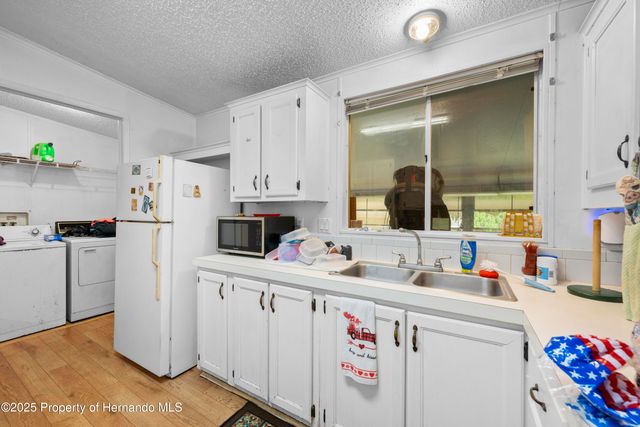 10232 Woodland Drive, Hudson, FL 34669