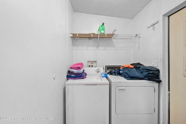 10232 Woodland Drive, Hudson, FL 34669