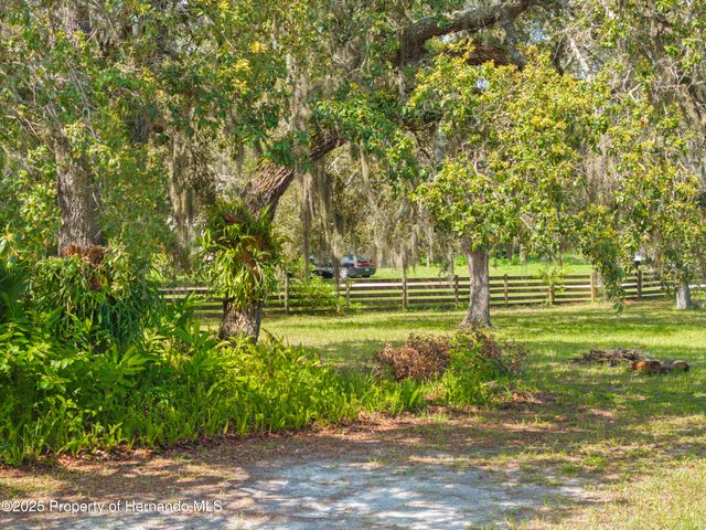 10232 Woodland Drive, Hudson, FL 34669