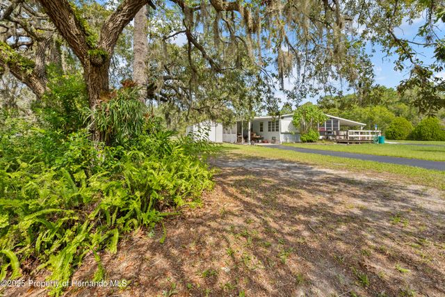 10232 Woodland Drive, Hudson, FL 34669