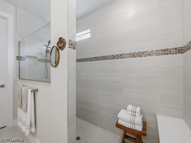 4010 E Hampton CIR, Alva, FL 33920
