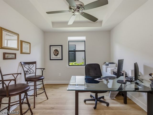 4010 E Hampton CIR, Alva, FL 33920