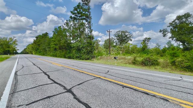 17171 E Fm 1097 Road, Willis, TX 77378