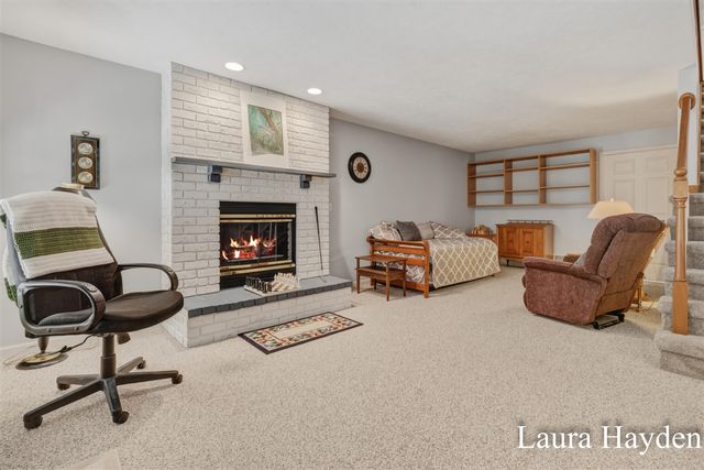 6880 Beechwood Drive, Saranac, MI 48881