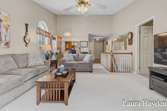 6880 Beechwood Drive, Saranac, MI 48881