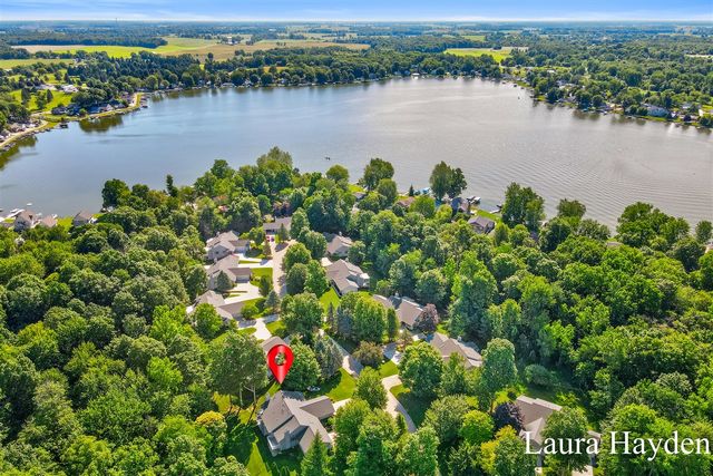 6880 Beechwood Drive, Saranac, MI 48881