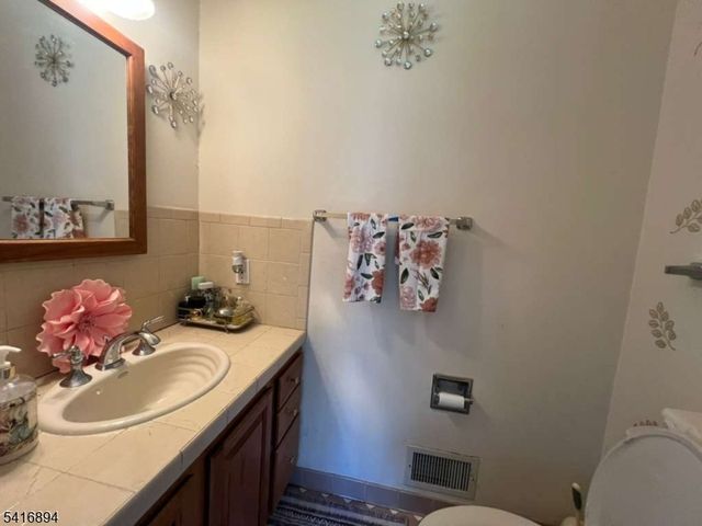 321 Tucker Ave, Union Twp., NJ 07083