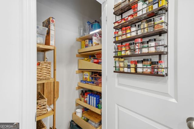 707 Evergreen Lane, Canton, GA 30114