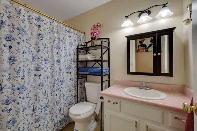 1788 Fernwood Dr, Marysville, CA 95901