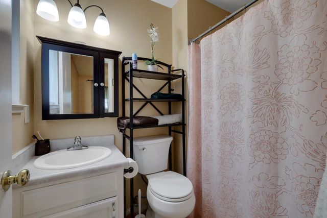 1788 Fernwood Dr, Marysville, CA 95901