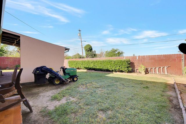 1788 Fernwood Dr, Marysville, CA 95901