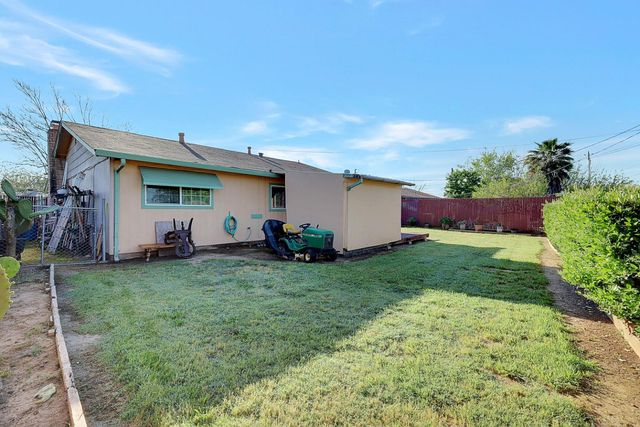 1788 Fernwood Dr, Marysville, CA 95901