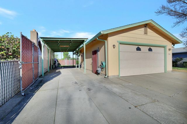 1788 Fernwood Dr, Marysville, CA 95901