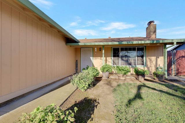 1788 Fernwood Dr, Marysville, CA 95901