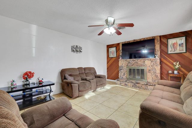 1788 Fernwood Dr, Marysville, CA 95901