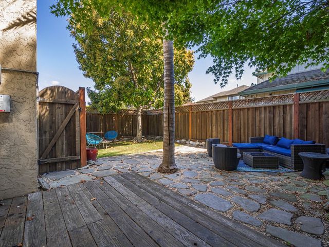 1764 Del Mar Court, Santa Cruz, CA 95062