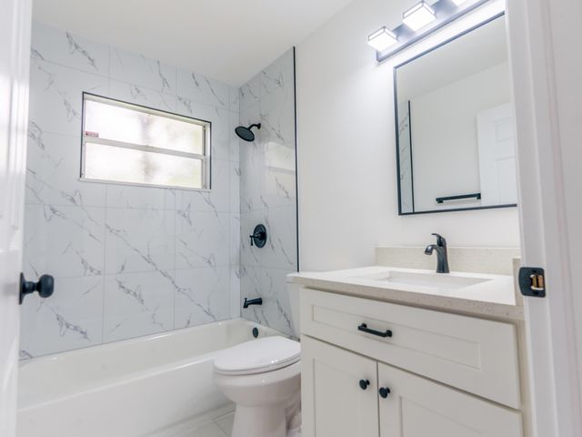1229 18TH Avenue N, Lake Worth Beach, FL 33460