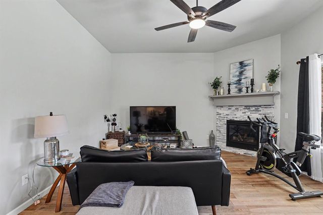 5225 Skylar Rae Road, Edmond, OK 73034
