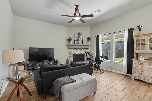 5225 Skylar Rae Road, Edmond, OK 73034