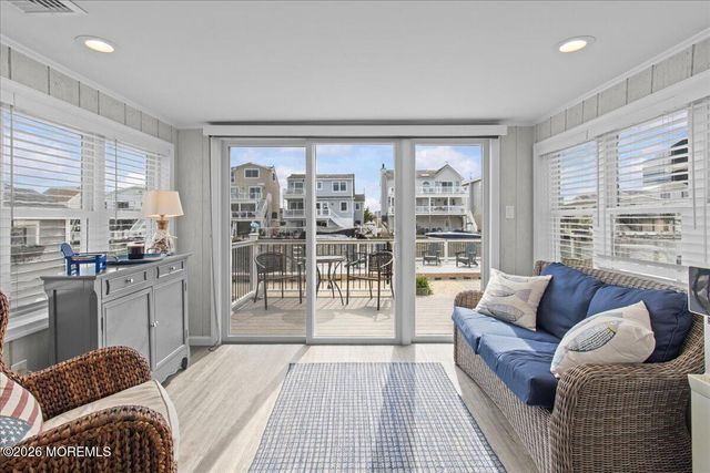 356 Morris Boulevard, Manahawkin, NJ 08050