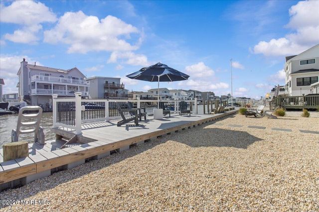 356 Morris Boulevard, Manahawkin, NJ 08050
