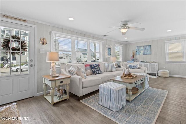 356 Morris Boulevard, Manahawkin, NJ 08050