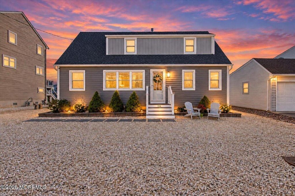 356 Morris Boulevard, Manahawkin, NJ 08050