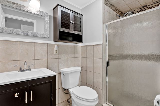18 Nolan Drive, Bloomfield, CT 06002