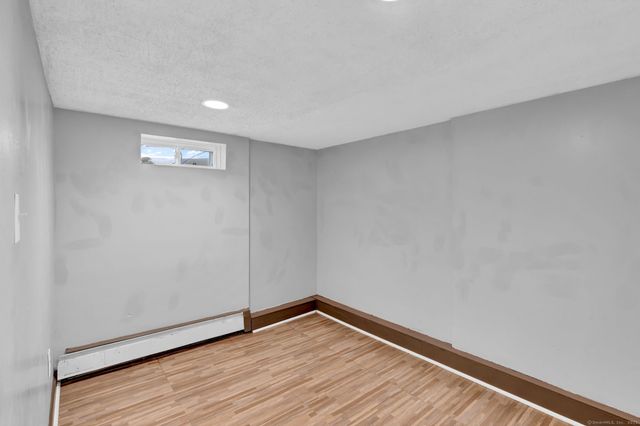 18 Nolan Drive, Bloomfield, CT 06002