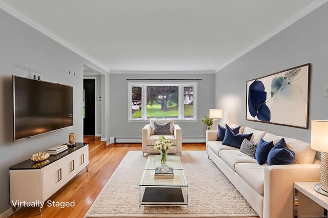 18 Nolan Drive, Bloomfield, CT 06002