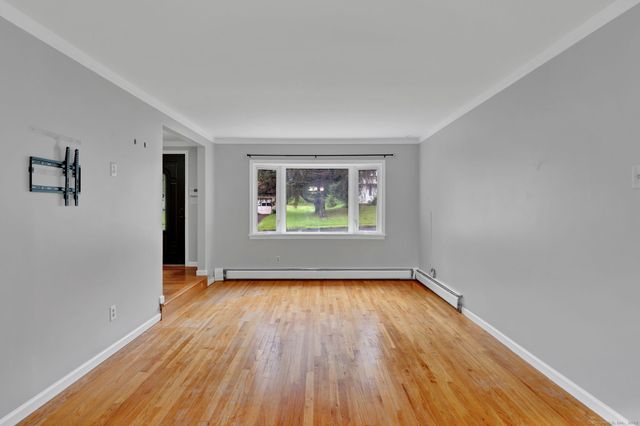18 Nolan Drive, Bloomfield, CT 06002