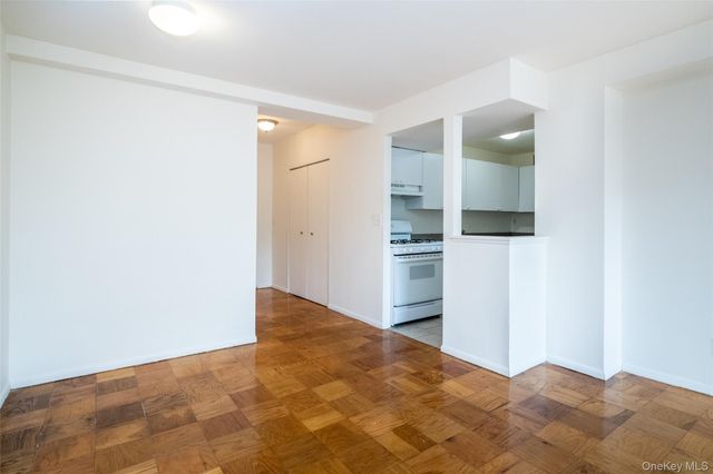 125 Lake Street 5-H South, White Plains, NY 10604