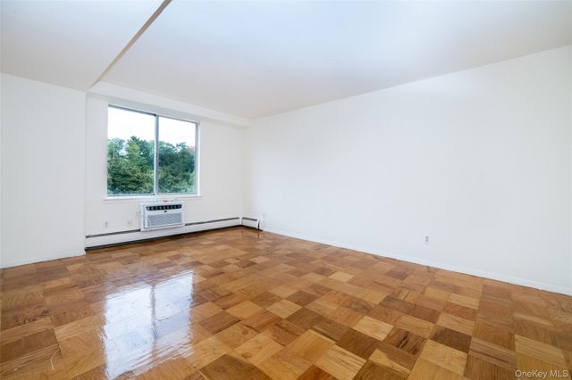 125 Lake Street 5-H South, White Plains, NY 10604