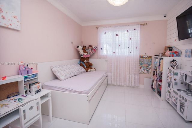 150 NE 31st St, Pompano Beach, FL 33064