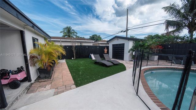 150 NE 31st St, Pompano Beach, FL 33064