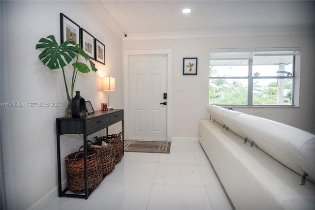 150 NE 31st St, Pompano Beach, FL 33064