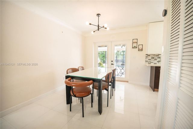 150 NE 31st St, Pompano Beach, FL 33064