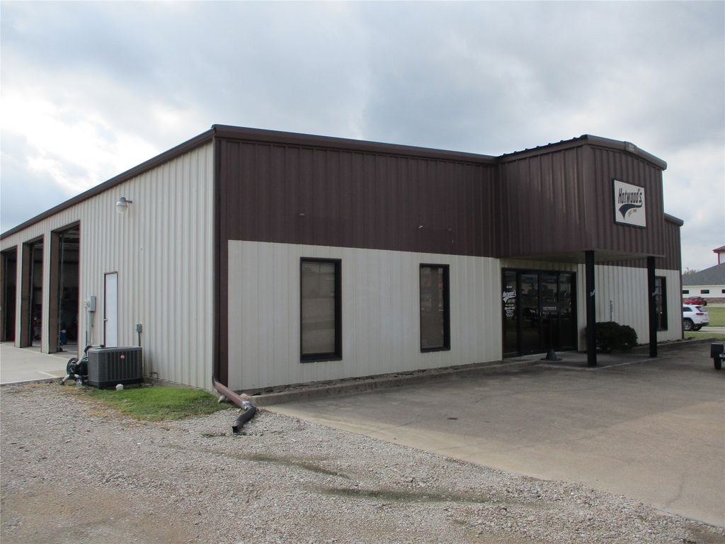 1174 E LENNON Drive, Emory, TX 75440