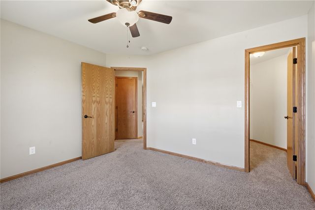 89 Cardinal Avenue NE, Atkins, IA 52206