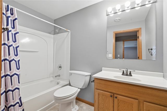 89 Cardinal Avenue NE, Atkins, IA 52206