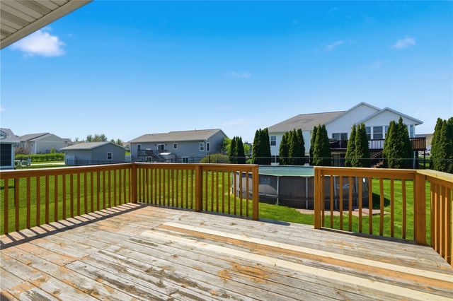 89 Cardinal Avenue NE, Atkins, IA 52206