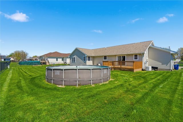 89 Cardinal Avenue NE, Atkins, IA 52206