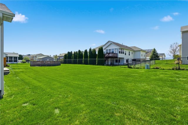 89 Cardinal Avenue NE, Atkins, IA 52206