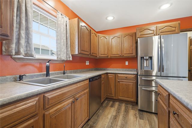 89 Cardinal Avenue NE, Atkins, IA 52206