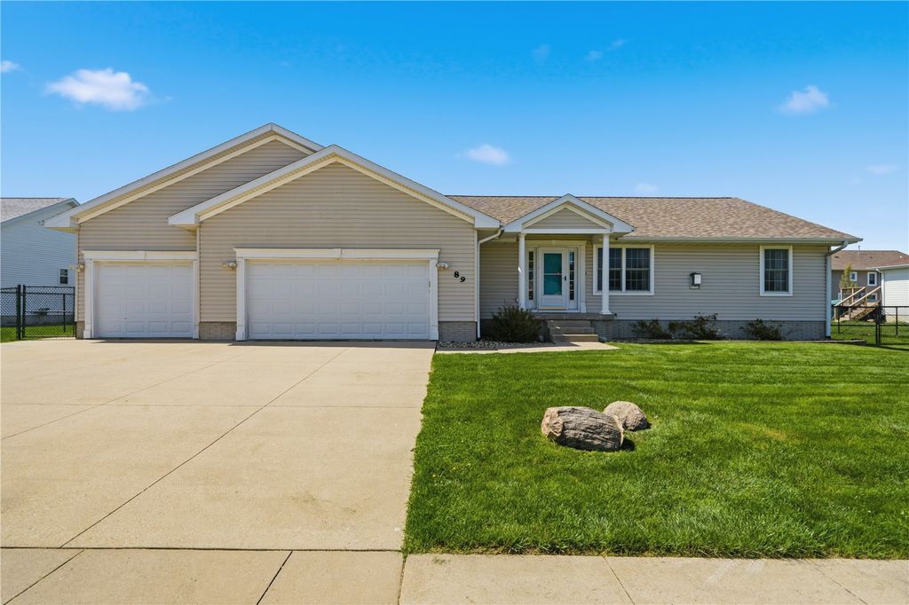 89 Cardinal Avenue NE, Atkins, IA 52206